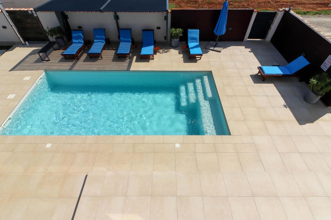 Modern Villa Nerina With Private Pool Near Pula Zewnętrze zdjęcie