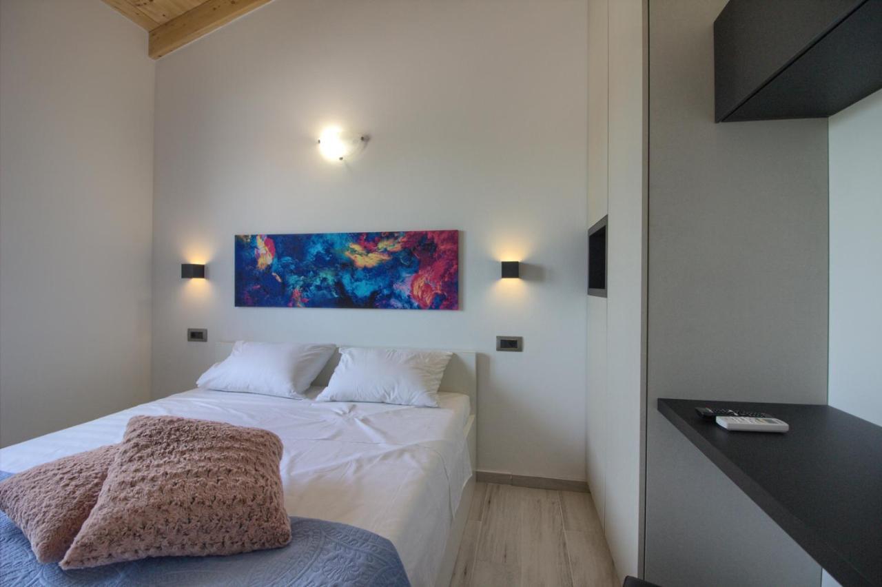Modern Villa Nerina With Private Pool Near Pula Zewnętrze zdjęcie