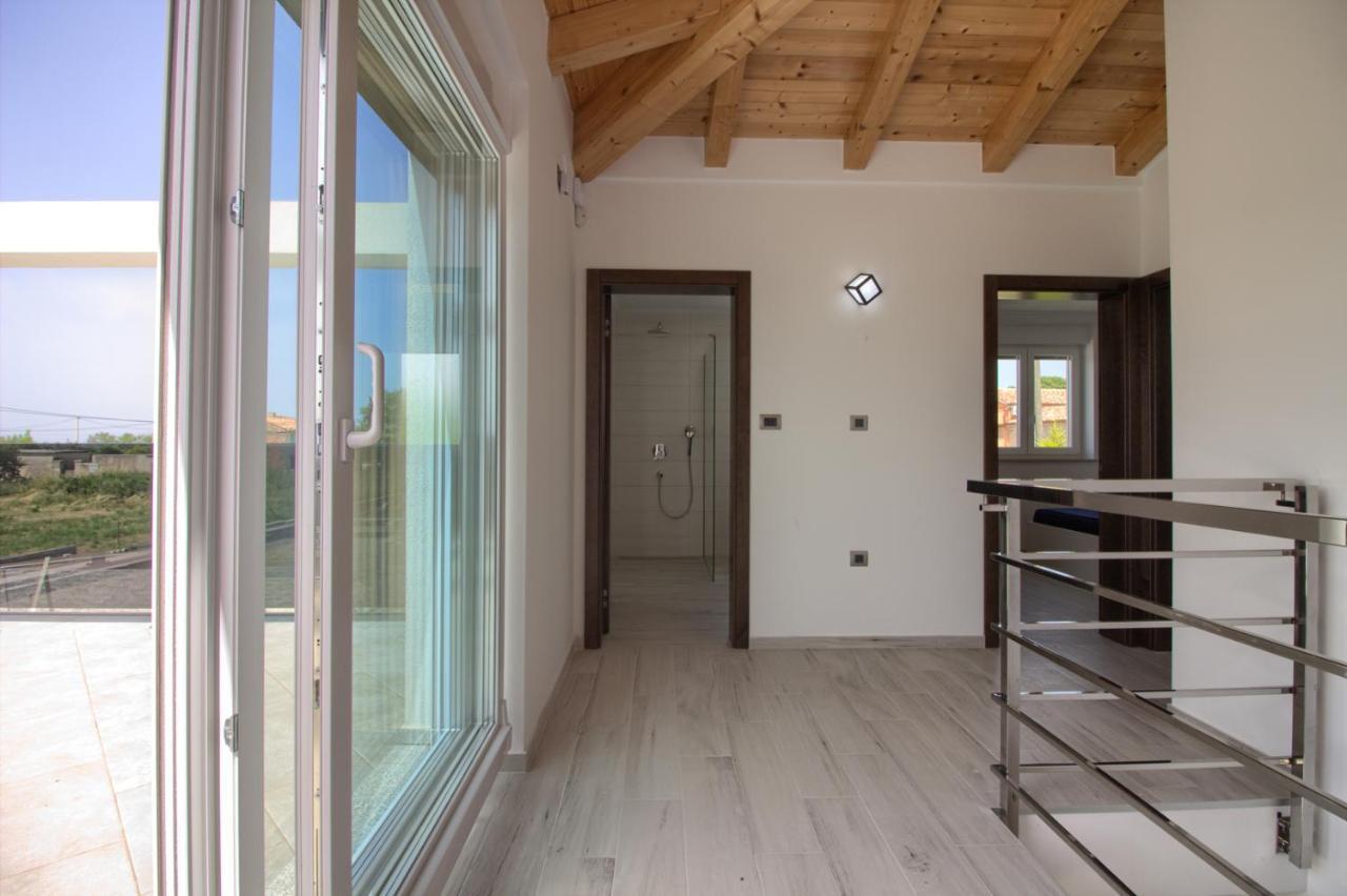 Modern Villa Nerina With Private Pool Near Pula Zewnętrze zdjęcie
